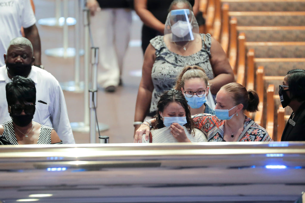 Hundreds line up for George Floyd’s memorial in Houston