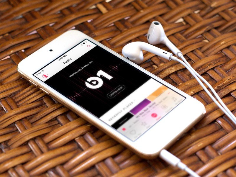 People are wearing EarPods — what year is it?