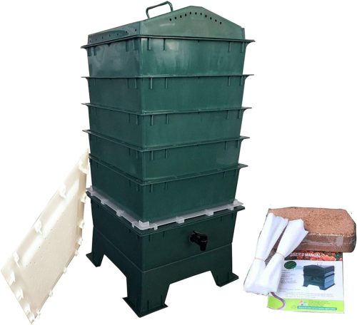 Best Worm Bin in 2020 | Bin You Should Have in Your House!